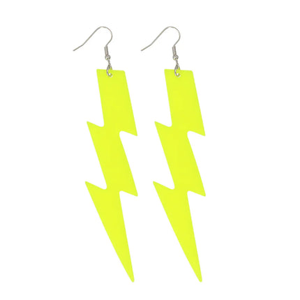 Ett par örhängen i neon-gult Flash UV
