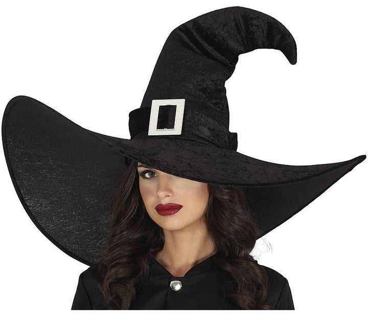Svart hatt häxa stor