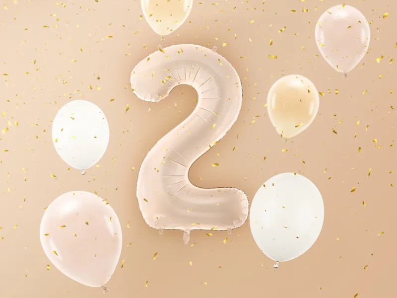 2 Jaar Cijfer Ballon Beige 72cm van Partydeco koop je bij Partywinkel