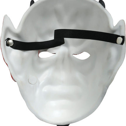 Röd mask, Demoon