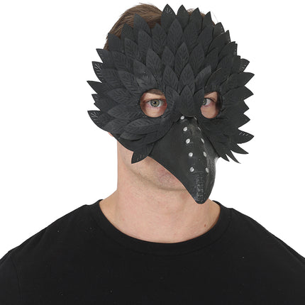Halloween-mask med svarta fågelfjädrar