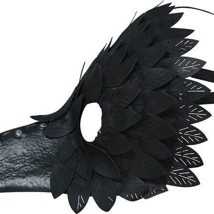 Halloween-mask med svarta fågelfjädrar