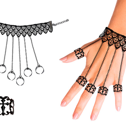 Svart armband med ringar