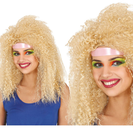 Blond peruk lockar