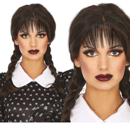 Svart peruk med flätor