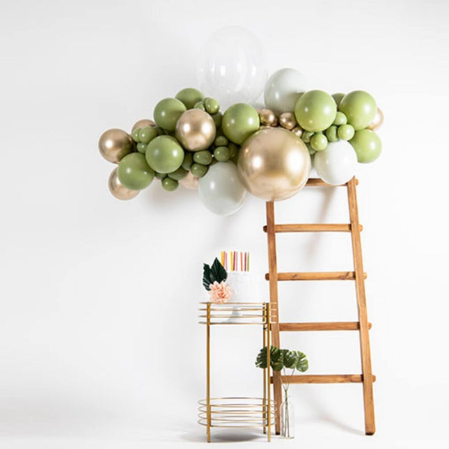 Ballonnen Olive Green 33cm - 10 stuks van Folat koop je bij Partywinkel