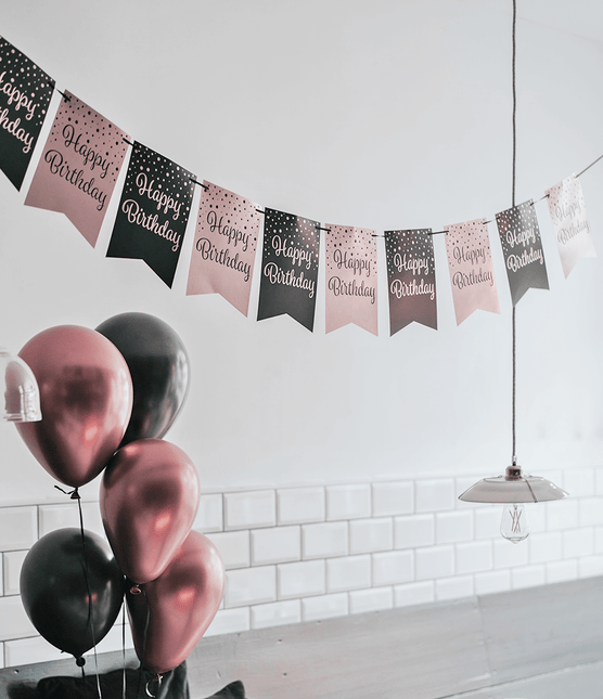 Banner 18 Jaar Roze Zwart 6m van Paper Dreams koop je bij Partywinkel