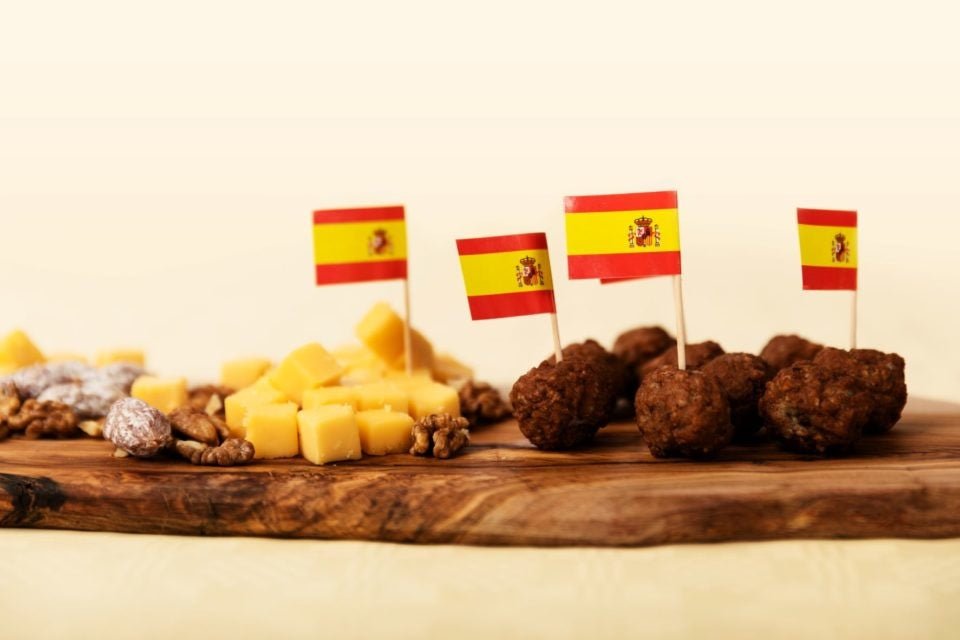 Cocktailprikkers Spanje 8cm 50st van WeFiesta koop je bij Partywinkel