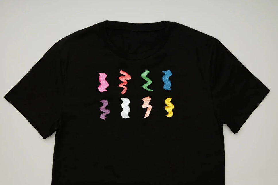 Cosmic Moon Metallic Fabric Paint Blue 30ml van Moon Creations koop je bij Partywinkel