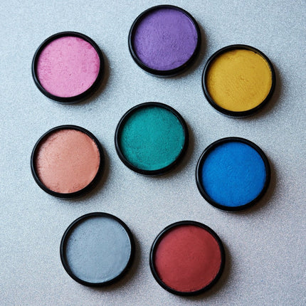 Cosmic Moon Metallic Pro Face Paint Cake Pots Silver 36g van Moon Creations koop je bij Partywinkel