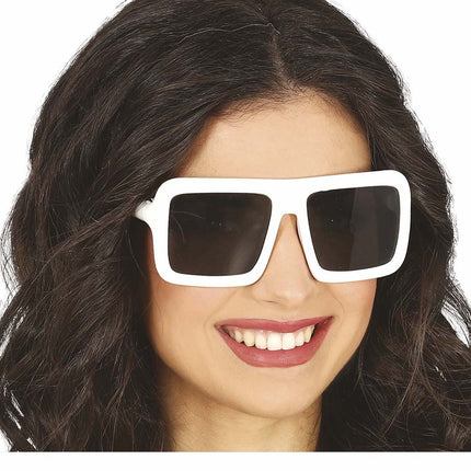 Vita glasögon fyrkantiga