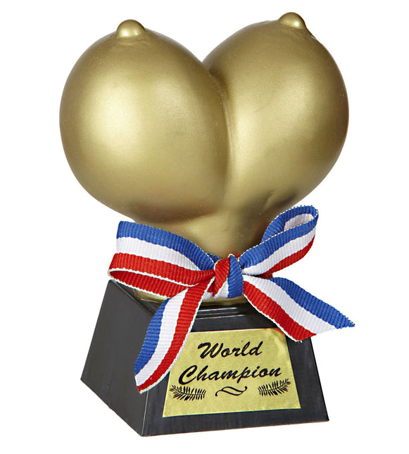 Trofé med gyllene bröst