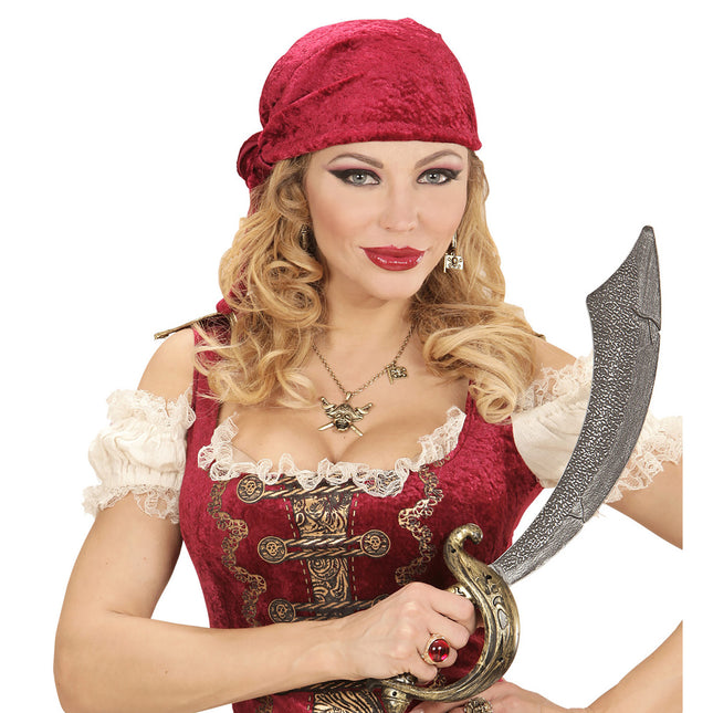 Guldring med röd sten