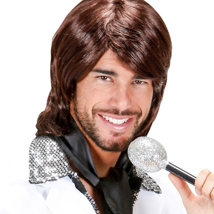 Brun peruk Popstjärna