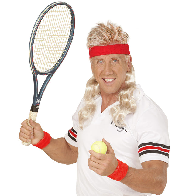 Röda svettband med blont lockigt hår