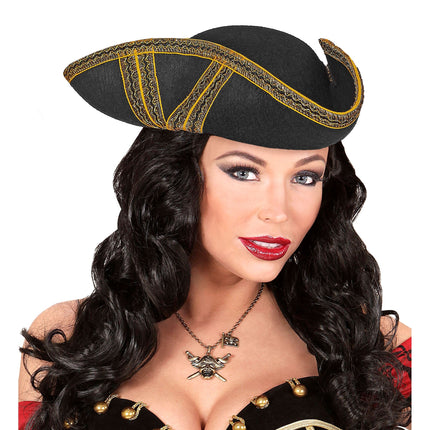 Svart hatt trehörning