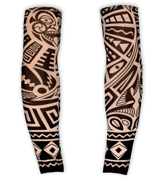 Svart falsk tatuering