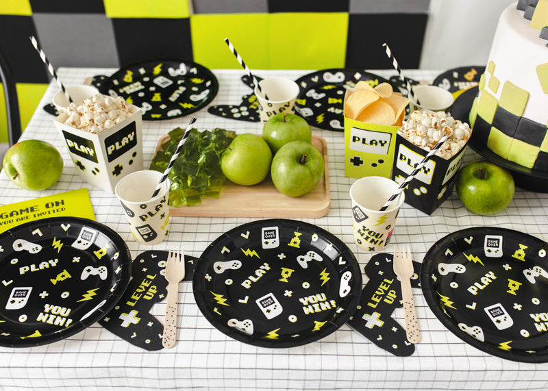 Spel Party Tallrikar Svart Gul 23cm 6st