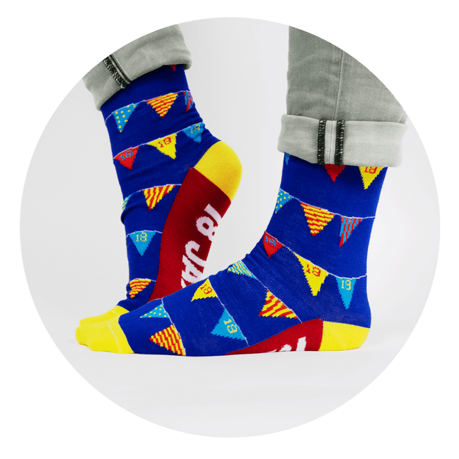 Grappige Sokken 18 Jaar Vlaggetjes 1 paar van Paper Dreams koop je bij Partywinkel