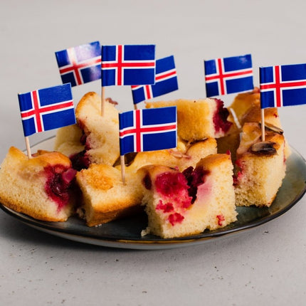 Ijsland Cocktailprikkers Ijsland 6cm 50st van WeFiesta koop je bij Partywinkel