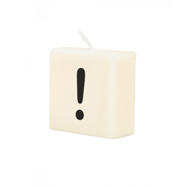 Letter Kaarsje ! 4cm van Paper Dreams koop je bij Partywinkel