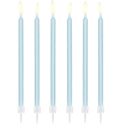 Lichtblauwe Kaarsen 14cm 12st van Partydeco koop je bij Partywinkel