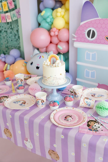 Papieren tafelkleed Gabby's Dollhouse, mix, 180 x 120 cm van Partydeco koop je bij Partywinkel
