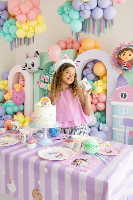 Papieren tafelkleed Gabby's Dollhouse, mix, 180 x 120 cm van Partydeco koop je bij Partywinkel