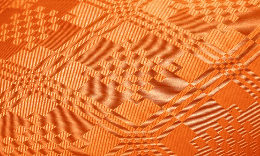 Papieren Tafelkleed Oranje 8m van WeFiesta koop je bij Partywinkel