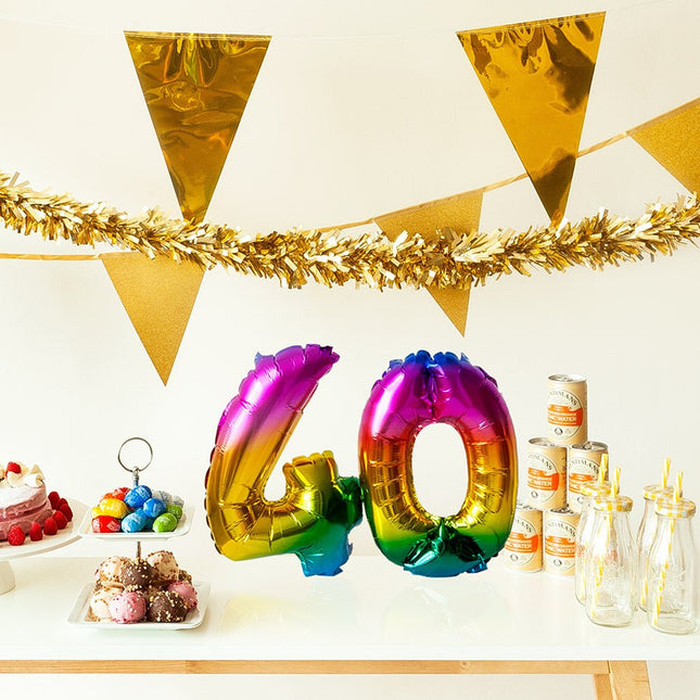 Regenboog Cijfer Ballon 8 Jaar 36cm van Boland koop je bij Partywinkel