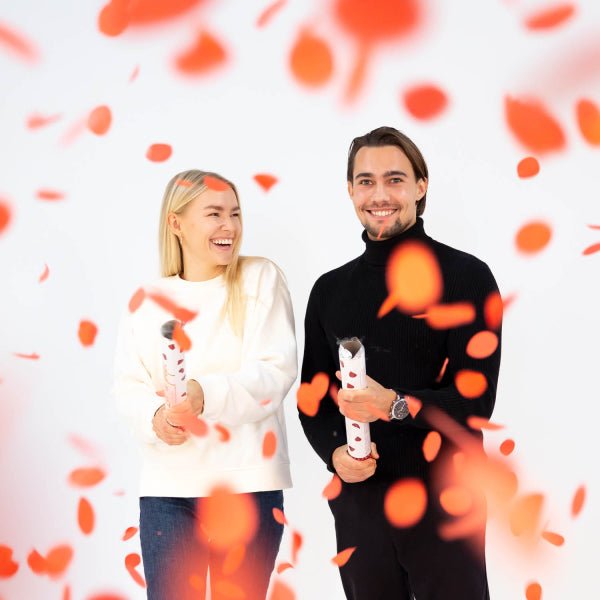Rode Confetti Kanon Rozenblaadjes 40cm van Riethmueller koop je bij Partywinkel