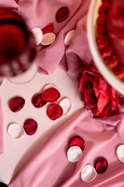 Roze Rozenblaadjes 100st van Partydeco koop je bij Partywinkel