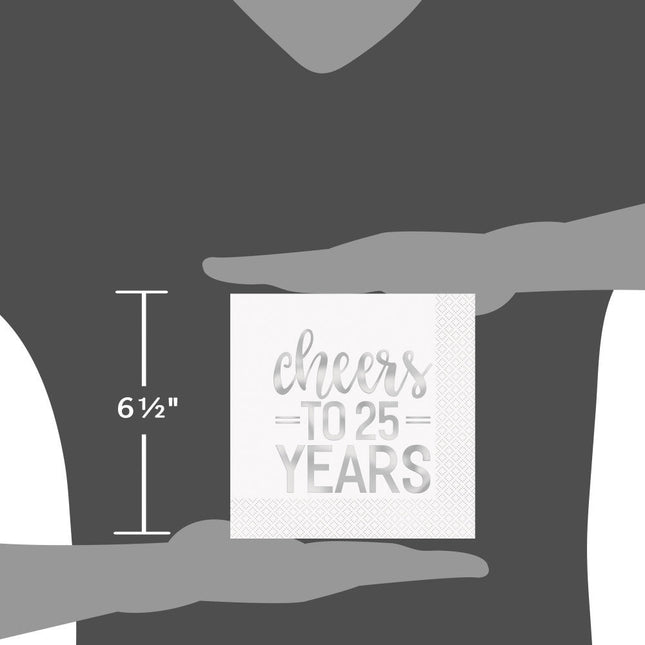 Servetten Cheers To 25 Year Zilver 25cm 16st van Unique koop je bij Partywinkel