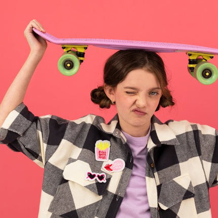 Stijk Embleem Kiss Me 3st van Partydeco koop je bij Partywinkel