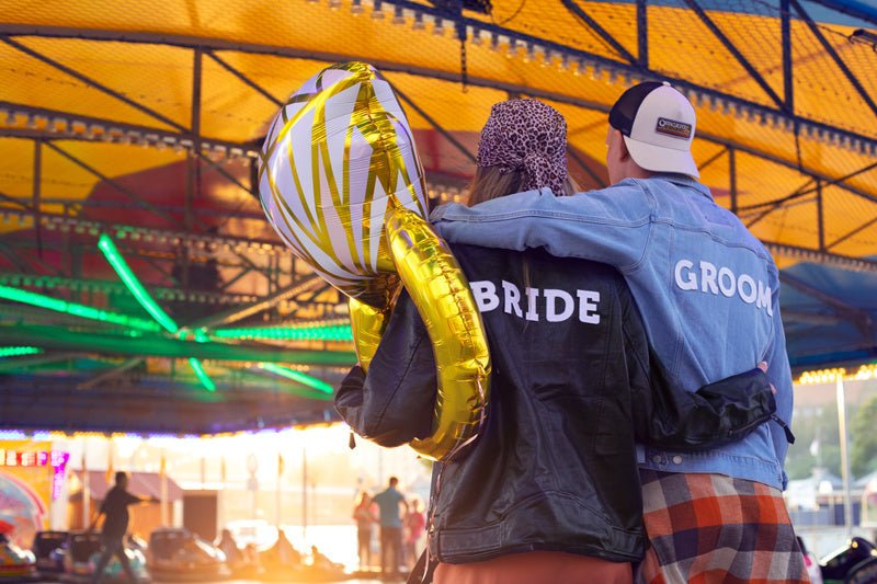 Strijk Embleem Groom 30cm van Partydeco koop je bij Partywinkel