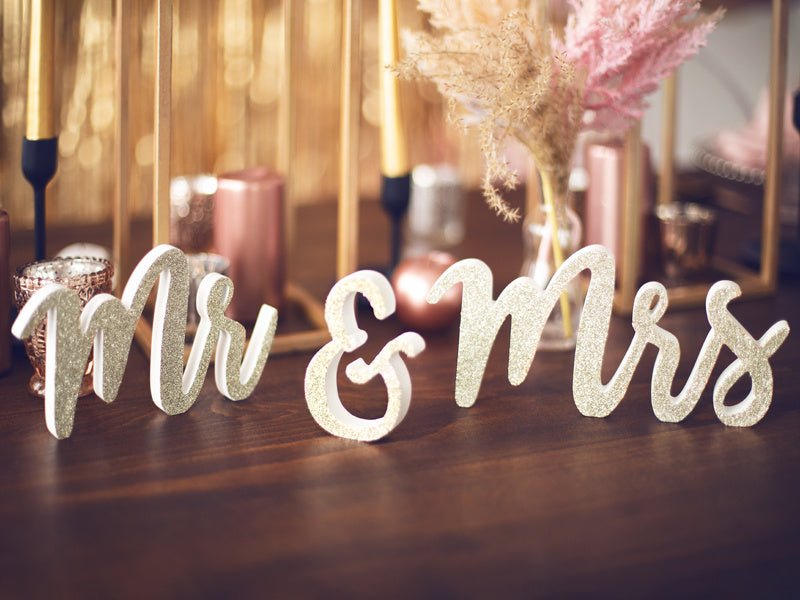 Tafeldecoratie Mr & Mrs 50cm van Partydeco koop je bij Partywinkel