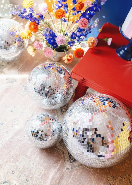 Zilveren Discobal 30cm van Partydeco koop je bij Partywinkel