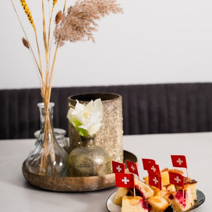 Zwitserland Cocktailprikkers Zwitserland 6cm 50st van WeFiesta koop je bij Partywinkel